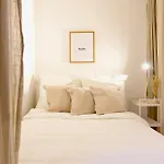 Lejlighed 2 Stylische Separate Mit Zwei Privaten Stellplaetzen Fuer Bis Zu 8 Personen Und Stadtnah Koblenz (Rhineland-Palatinate)