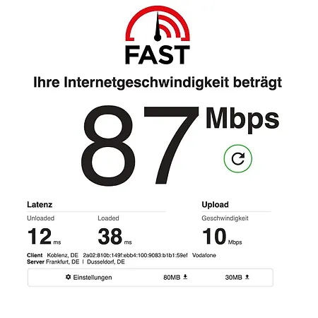Apartmán 2 Stylische Separate Mit Zwei Privaten Stellplaetzen Fuer Bis Zu 8 Personen Und Stadtnah *