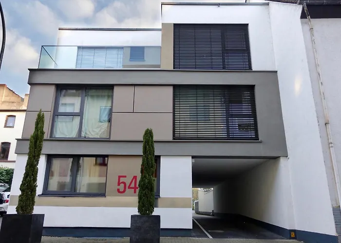 Apartamento 2 Stylische Separate Mit Zwei Privaten Stellplaetzen Fuer Bis Zu 8 Personen Und Stadtnah