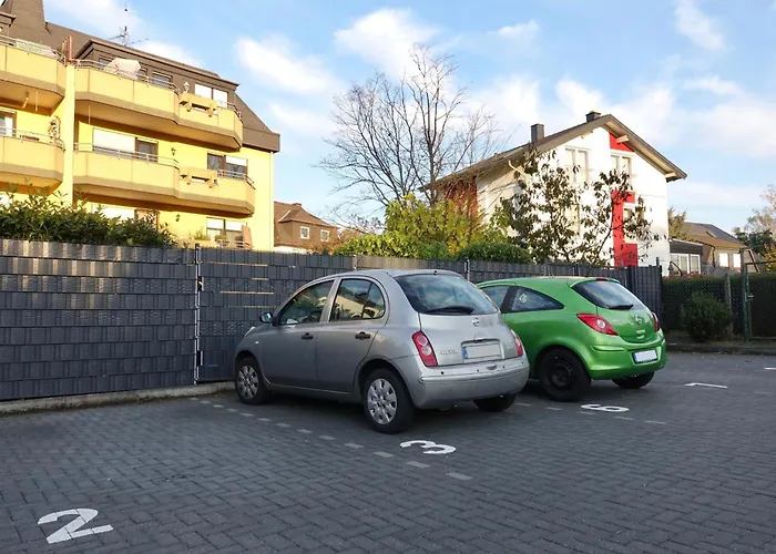 2 Stylische Separate Mit Zwei Privaten Stellplaetzen Fuer Bis Zu 8 Personen Und Stadtnah Koblenc