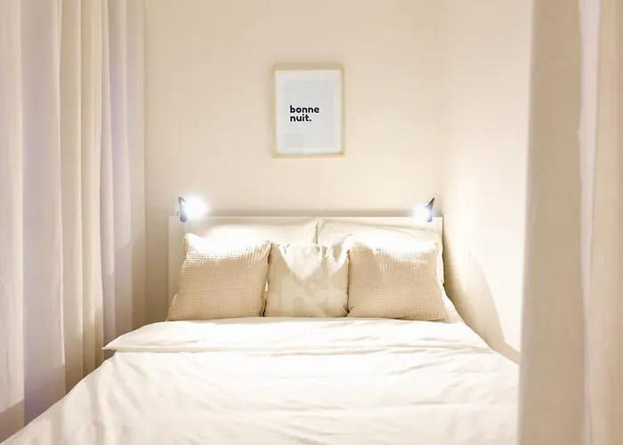 Apartamento 2 Stylische Separate Mit Zwei Privaten Stellplaetzen Fuer Bis Zu 8 Personen Und Stadtnah *